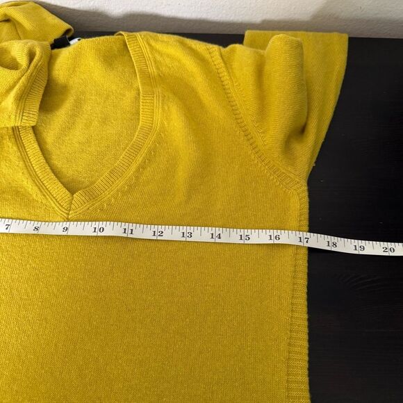 Banana Republic Filpucci Sweater Womens Sz S Yellow V Neck Wool Cashmere Blend - Picture 11 of 12